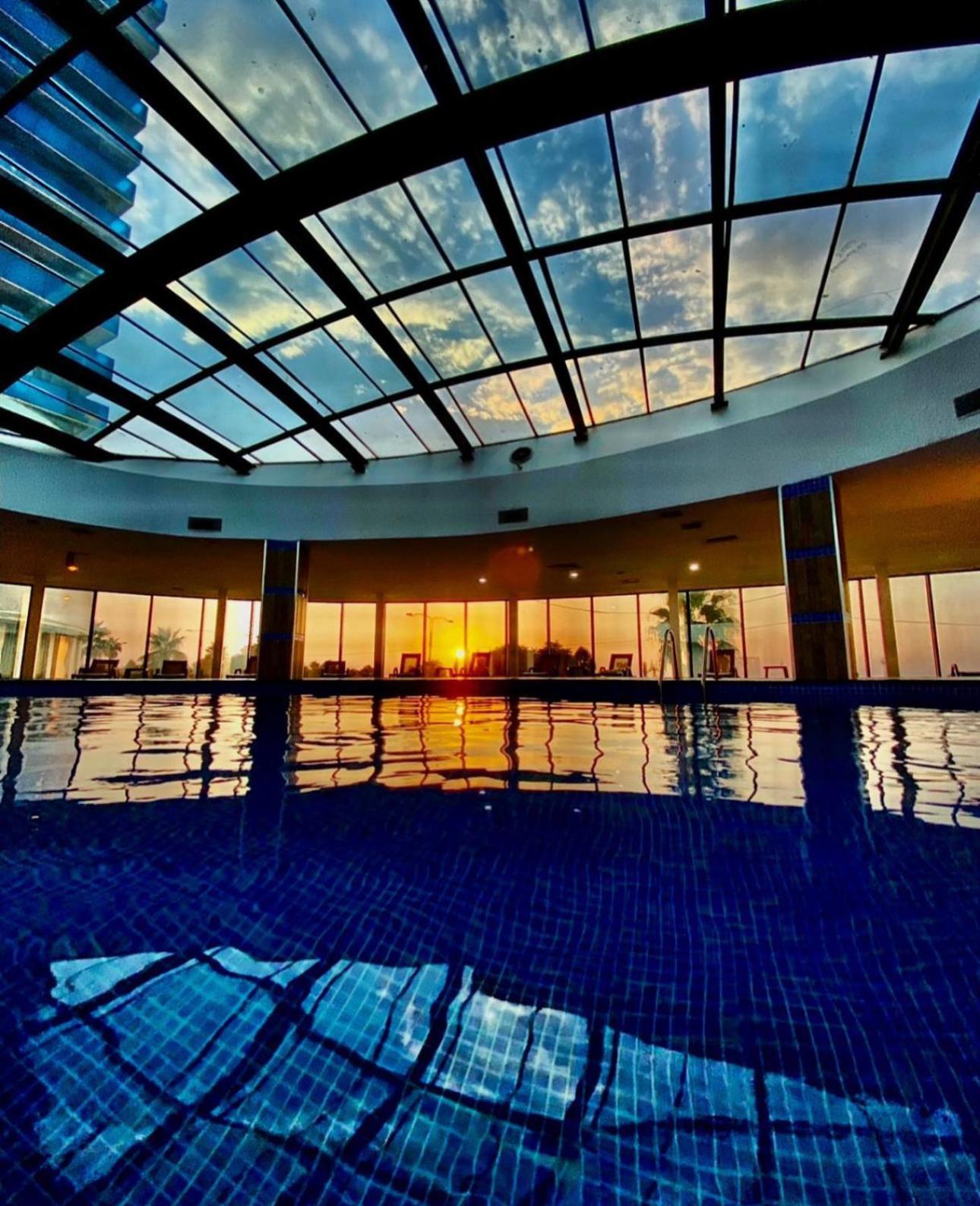 Orbi City Batumi Star Aparthotel Exteriör bild