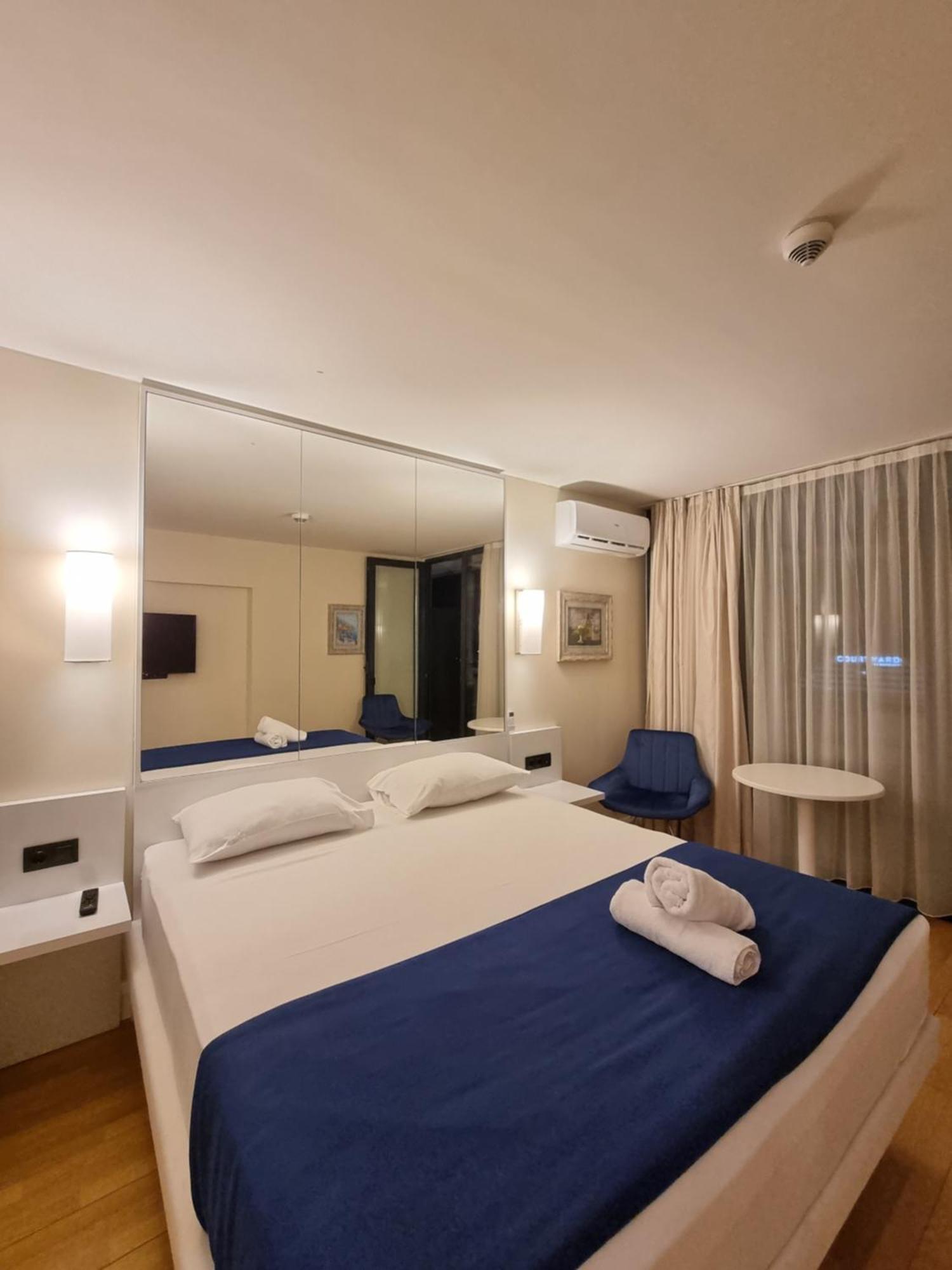 Orbi City Batumi Star Aparthotel Exteriör bild