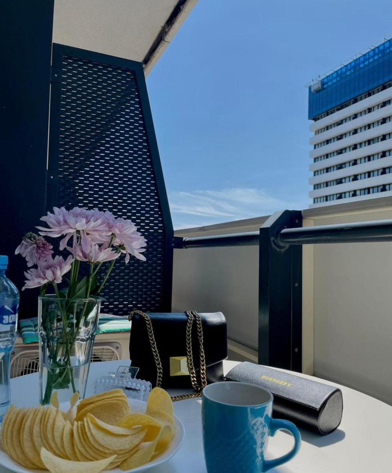 Orbi City Batumi Star Aparthotel Exteriör bild